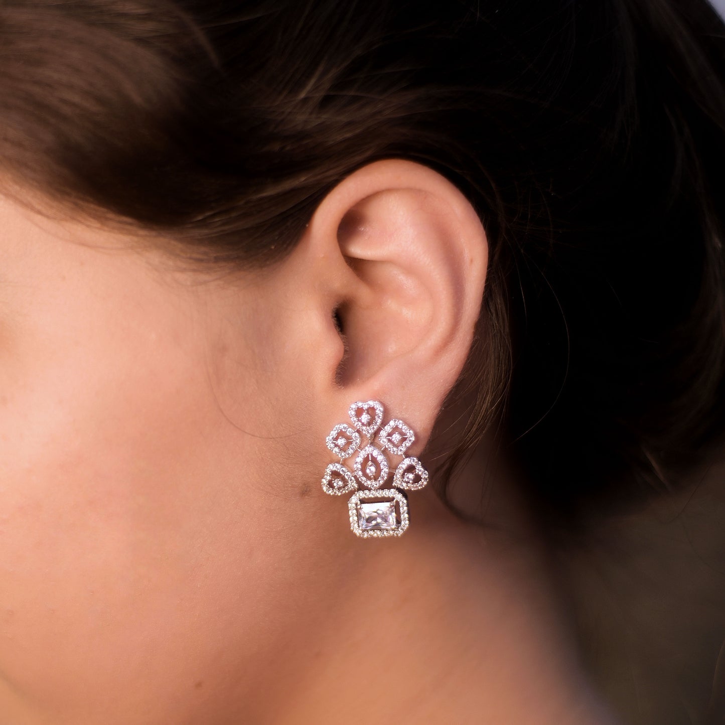 Analaa Earrings